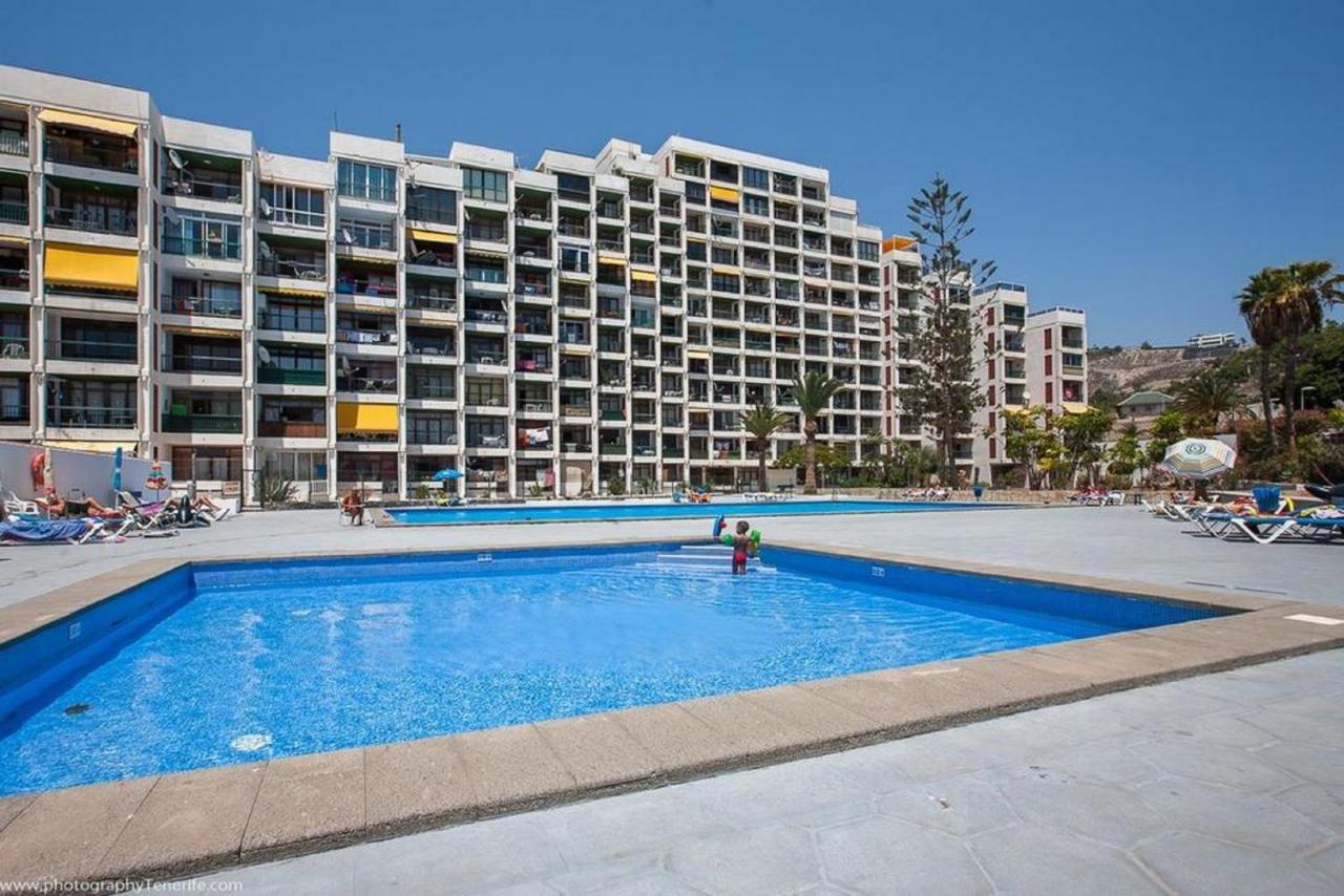 Enjoy The Sea And Pool In Playa De Las Americas Экстерьер фото