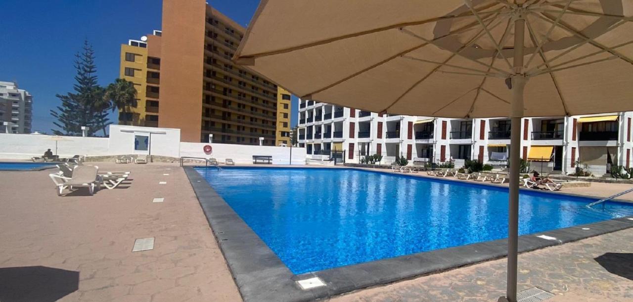 Enjoy The Sea And Pool In Playa De Las Americas Экстерьер фото